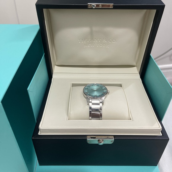 Tiffany co atlas watch - Picture 2 of 7